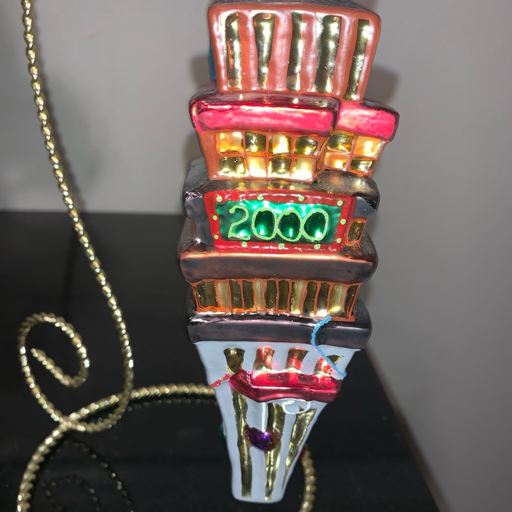 Christopher Radko 2000 Times Square Countdown Ornament - Picture 2 of 5